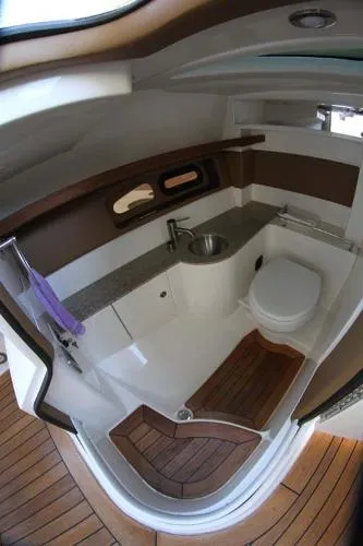 Slide: The Image of Sea Ray 350 SLX Bowrider 2015 - 3