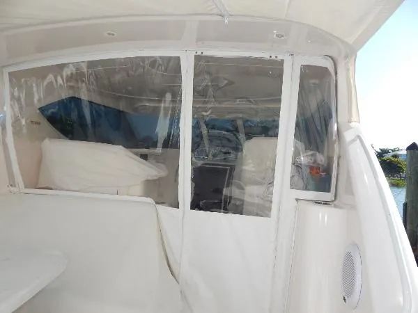 Slide: The Image of Tiara 3900 Sovran 2010 - 11