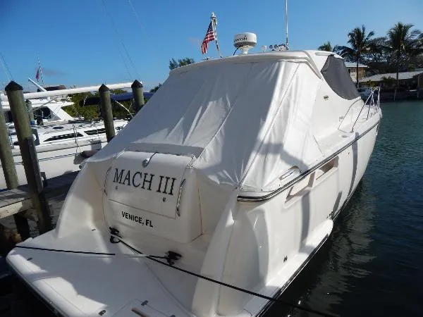 Slide: The Image of Tiara 3900 Sovran 2010 - 4