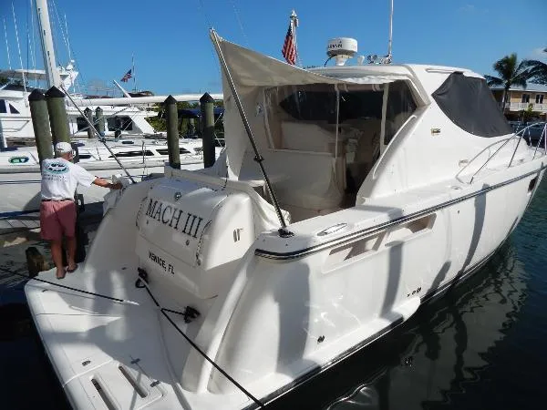 Slide: The Image of Tiara 3900 Sovran 2010 - 8