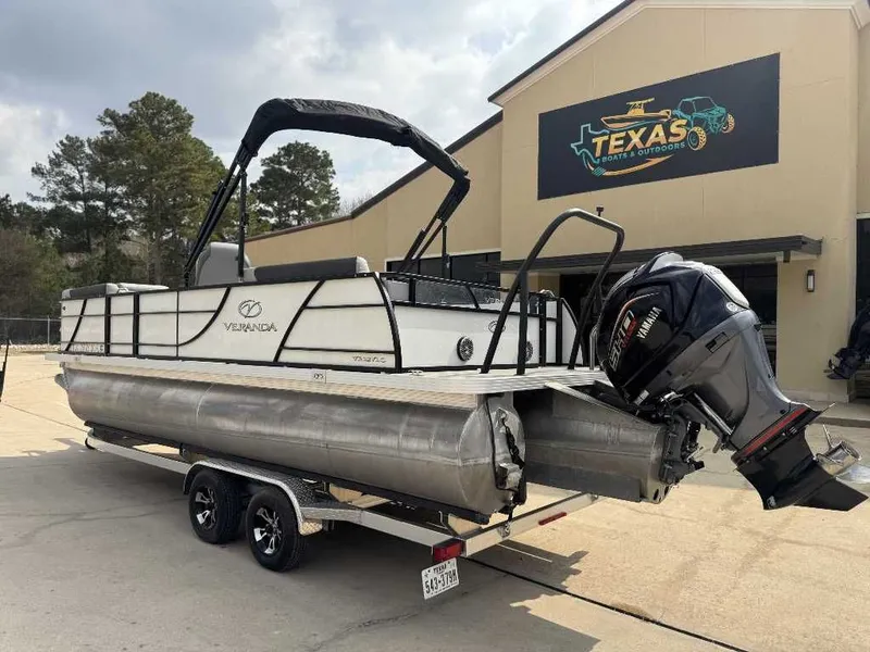 The Image of Veranda VR22VLC 2023 - 1