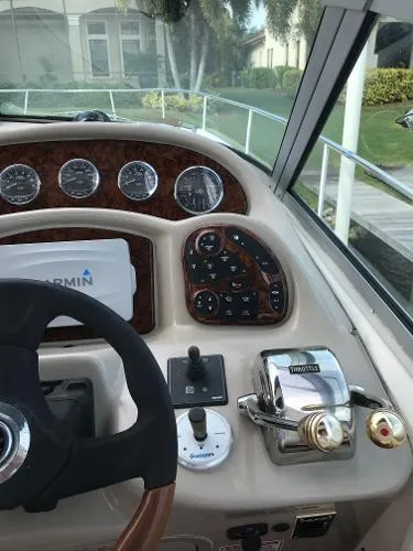Slide: The Image of Sea Ray 320 Sundancer 2006 - 6