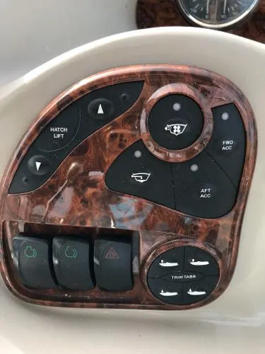 Slide: The Image of Sea Ray 320 Sundancer 2006 - 9