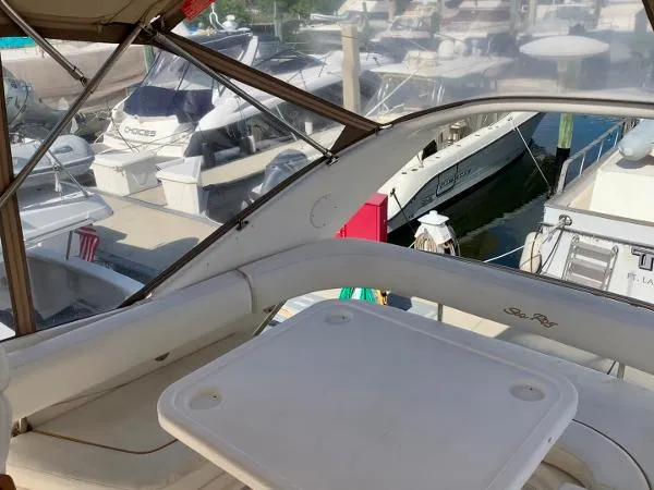 Slide: The Image of Sea Ray 400 Sedan Bridge 1999 - 8