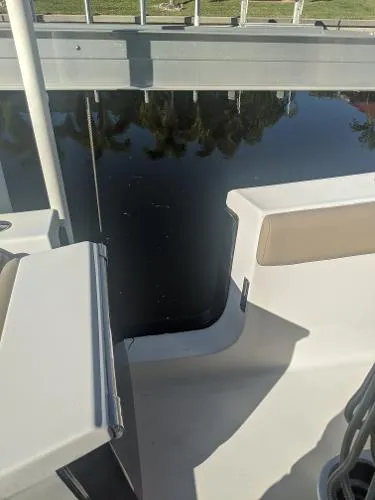 Slide: The Image of Sportsman Center Console 2015 - 6