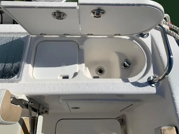 Slide: The Image of Century 2901 Center Console 2017 - 11