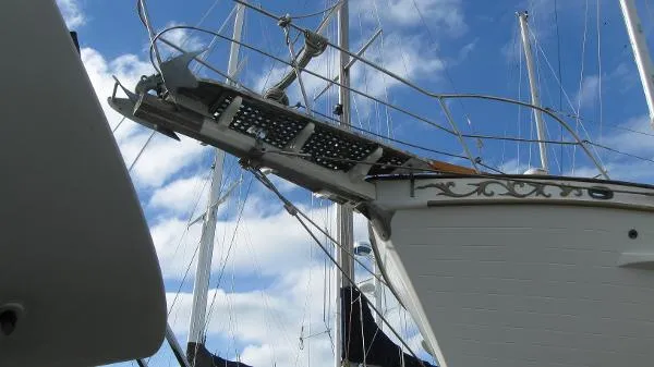 Slide: The Image of Island Trader MOTORSAILER 1982 - 1