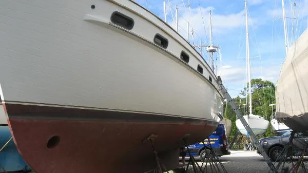 Slide: The Image of Island Trader MOTORSAILER 1982 - 3