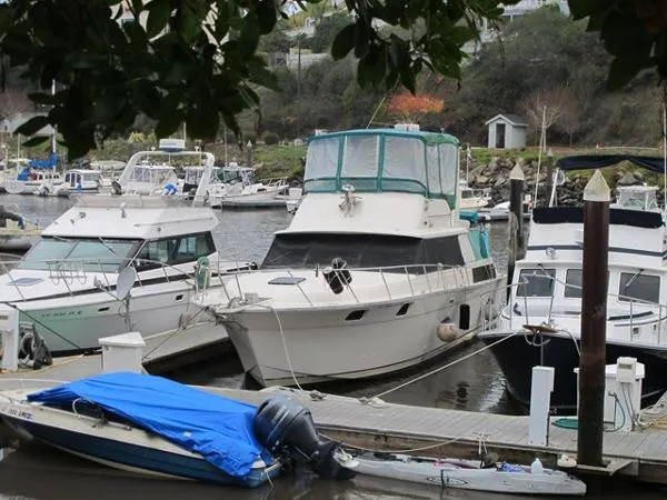 Slide: The Image of Silverton Aft Cabin Motor Yacht 1983 - 0