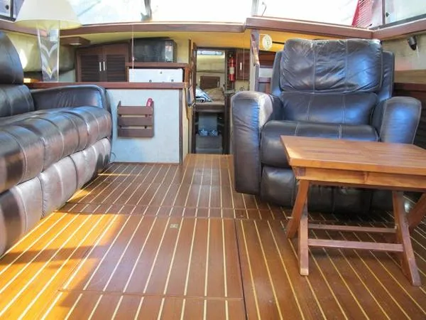 Slide: The Image of Silverton Aft Cabin Motor Yacht 1983 - 6
