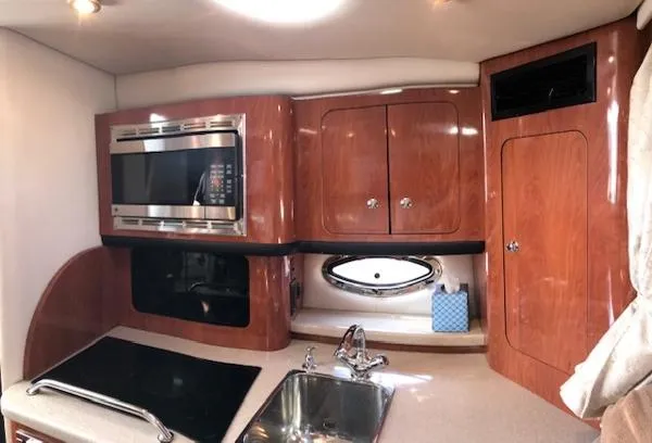 Slide: The Image of Crownline Boats 340 CR 2008 - 9