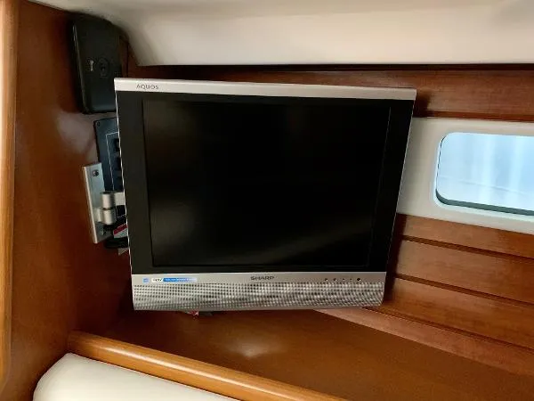 Slide: The Image of Beneteau 423 2006 - 8