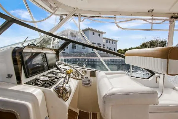 Slide: The Image of Luhrs 31 Open 2003 - 10
