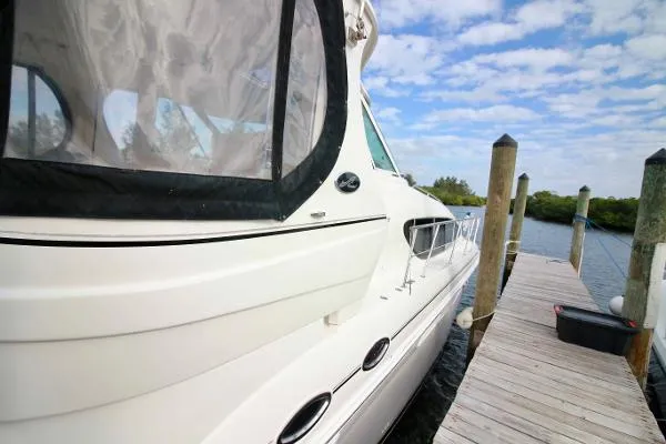 Slide: The Image of Sea Ray 390 Motor Yacht 2004 - 3