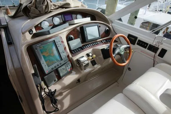 Slide: The Image of Sea Ray 390 Motor Yacht 2004 - 5