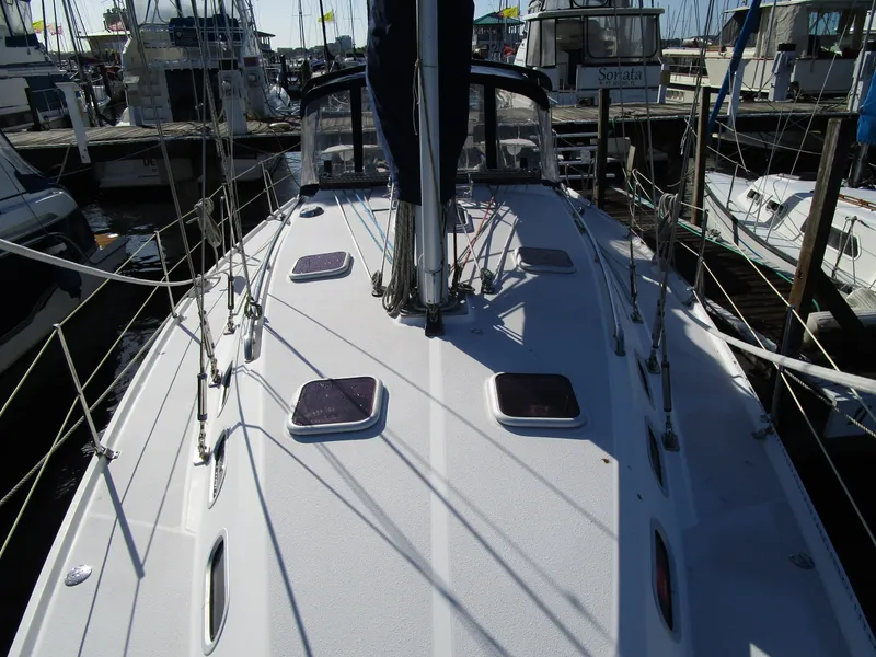 Slide: The Image of Catalina 380 2002 - 6