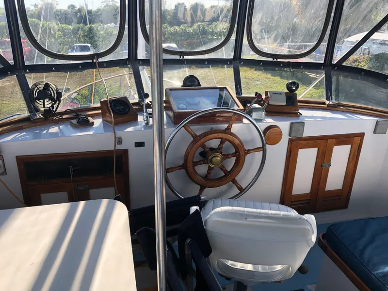 Slide: The Image of DeFever Trawler 1985 - 3