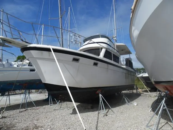 Slide: The Image of Gulfstar 38 Motor Cruiser 1983 - 4