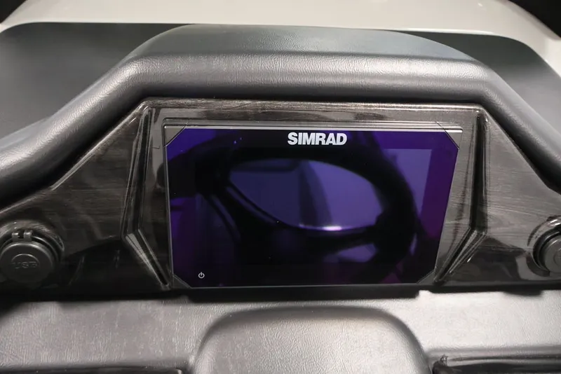 Slide: The Image of Simrad display on 2026 Bentley Pontoons 223 Elite Swingback Dual Captain dashboard. - 14