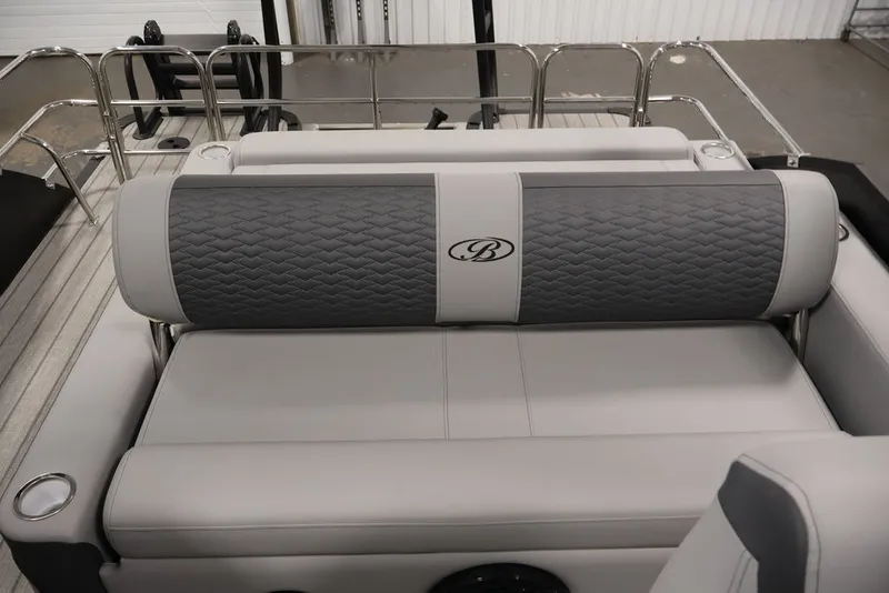 Slide: The Image of 2026 Bentley Pontoons 223 ELITE SWINGBACK DUAL CAPTAIN, luxurious seating detail. - 40