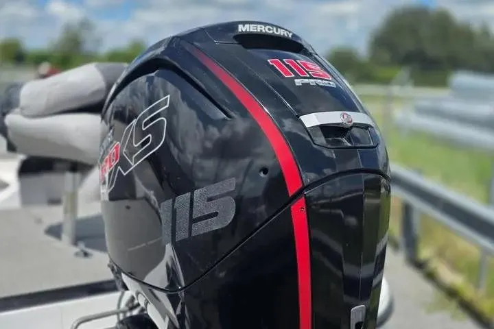 Slide: The Image of Outboard motor on a 2017 Nitro Z17 boat, featuring Mercury 115 Pro XS engine. - 4