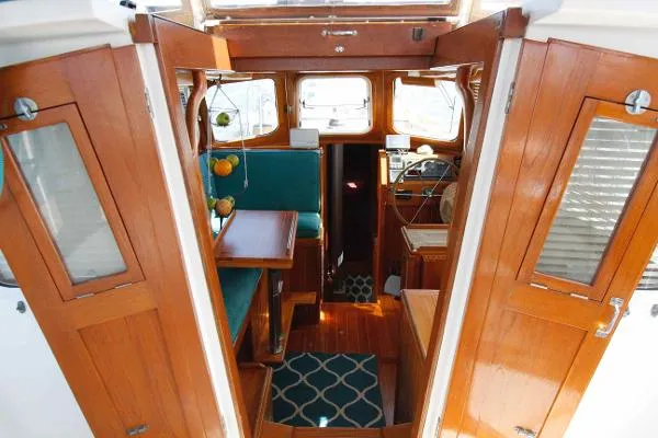 Slide: The Image of Cabo Rico 38 Pilothouse Cutter 1999 - 4