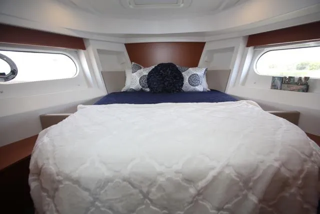 Slide: The Image of Beneteau Swift Trawler 30 2017 - 10