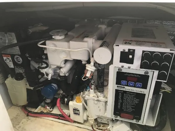 Slide: The Image of Sea Ray 280 Sundancer 2008 - 10