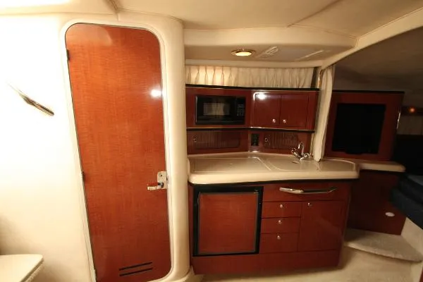 Slide: The Image of Sea Ray 300 Sundancer 2002 - 10
