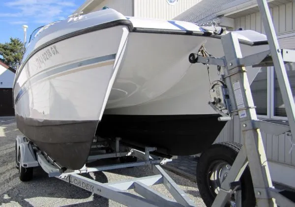 Slide: The Image of Glacier Bay 2240 SX 2005 - 3