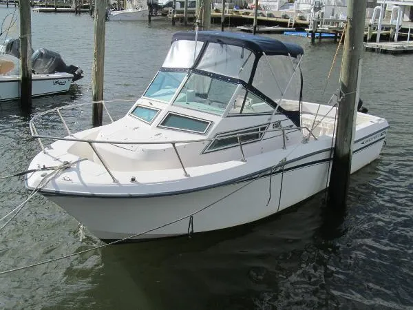 Slide: The Image of Grady-White 22 Seafarer 1989 - 2