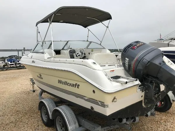 Slide: The Image of Wellcraft 220 Sportsman 2004 - 2