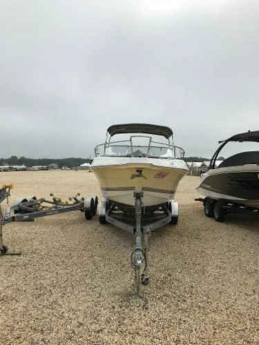Slide: The Image of Wellcraft 220 Sportsman 2004 - 8