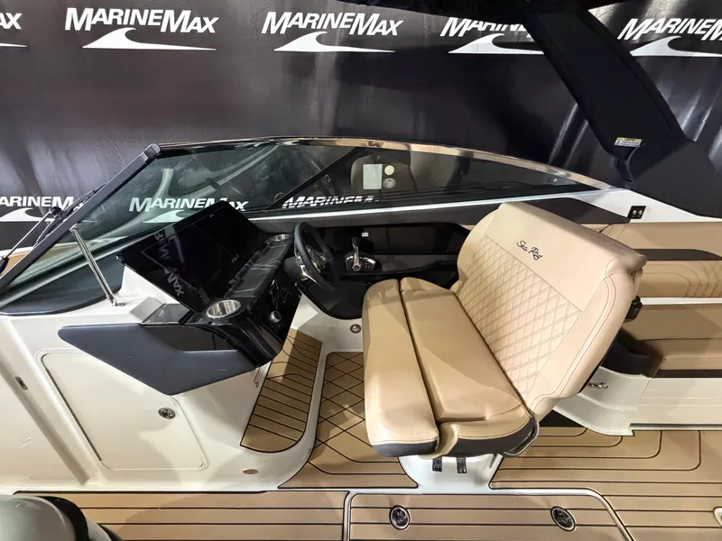 Slide: The Image of Sea Ray SLX 280 2026 - 31