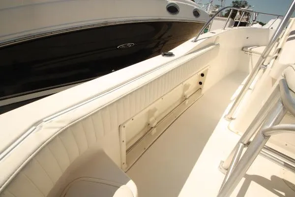 Slide: The Image of Sea Pro 235 Center Console 2002 - 3
