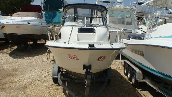 Slide: The Image of Hydra Sports 212 WA 2001 - 2