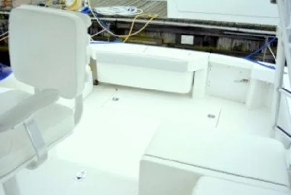 Slide: The Image of Luhrs 320 Open 1997 - 4
