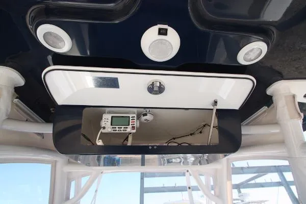 Slide: The Image of Sportsman Heritage 251 Center Console 2016 - 10