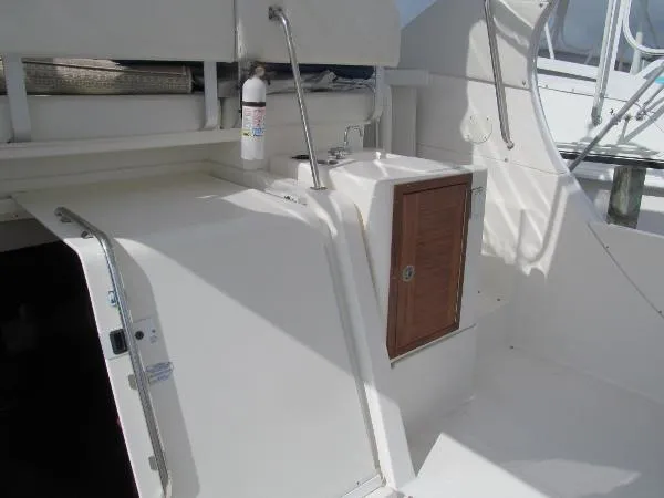 Slide: The Image of Silverton 35 Motor Yacht 2005 - 6