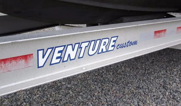 Slide: The Image of Monterey 280 Sports Cruiser 2009 - 6