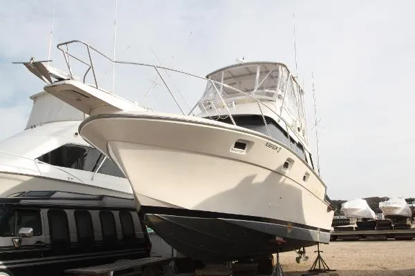 Slide: The Image of Luhrs 342 Sport Fisherman 1988 - 3