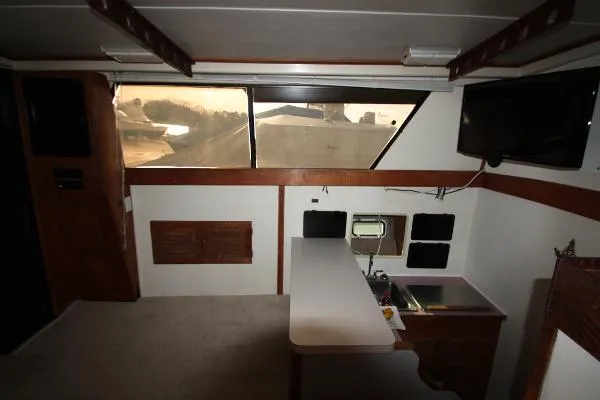 Slide: The Image of Luhrs 342 Sport Fisherman 1988 - 6