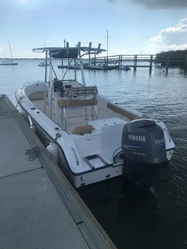 Slide: The Image of Sea Hunt 220 Triton 2005 - 1