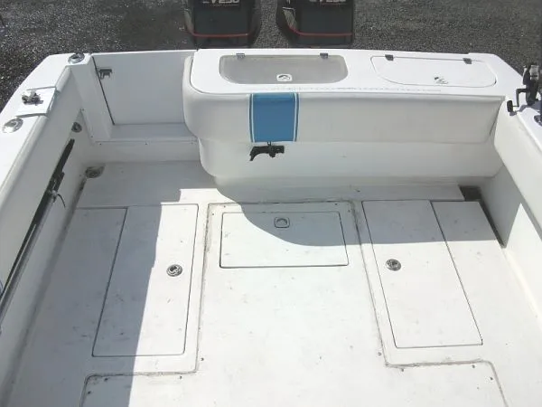 Slide: The Image of Contender 31 Fish Around Console Cuddy 1999 - 5