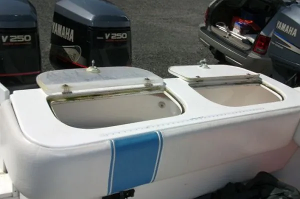 Slide: The Image of Contender 31 Fish Around Console Cuddy 1999 - 8