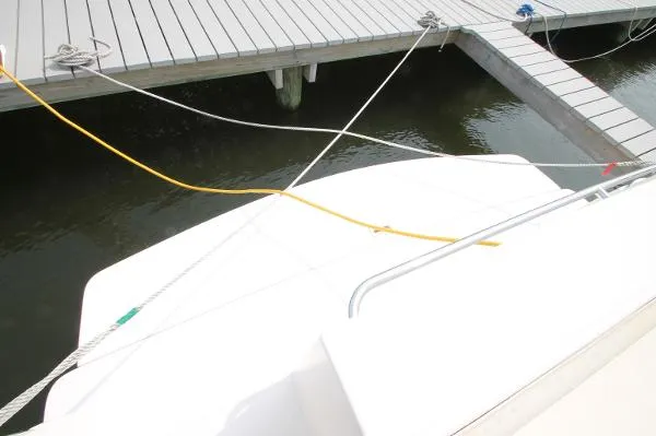 Slide: The Image of Silverton 330 Sport Bridge 2001 - 4