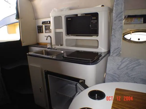 Slide: The Image of Crownline Boats 250 CR 1994 - 4