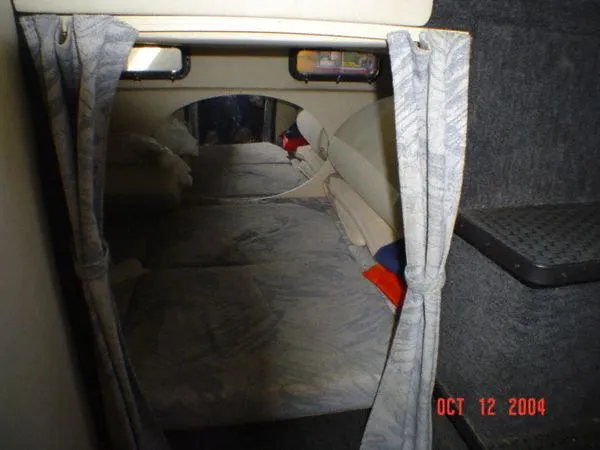 Slide: The Image of Crownline Boats 250 CR 1994 - 6
