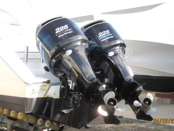 Slide: The Image of Sea Pro 270 WA 2006 - 4