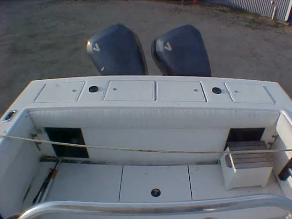 Slide: The Image of Regulator Marine 26 CENTER CONSOLE-2000 2000 - 7